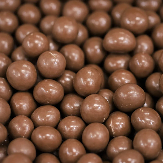 Macadamias Milk Chocolate.