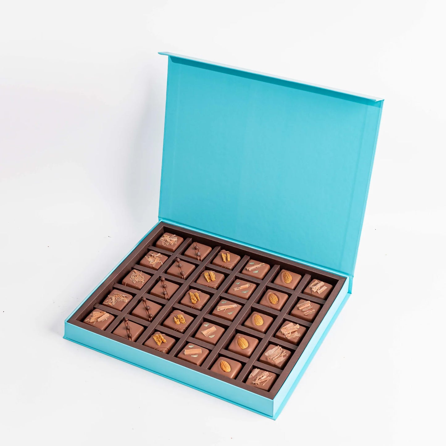 Signature Milk Chocolates 30pcs Gift Box 480g